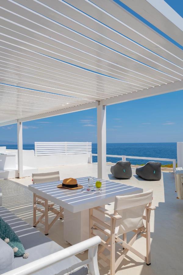 Infinite Blue Luxury Suites Fira  Ngoại thất bức ảnh