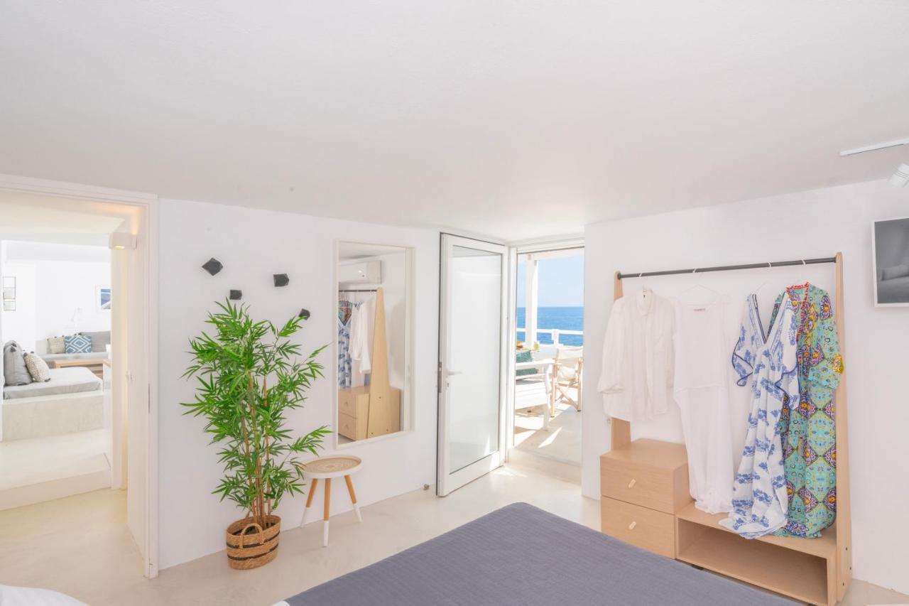 Infinite Blue Luxury Suites Fira  Ngoại thất bức ảnh