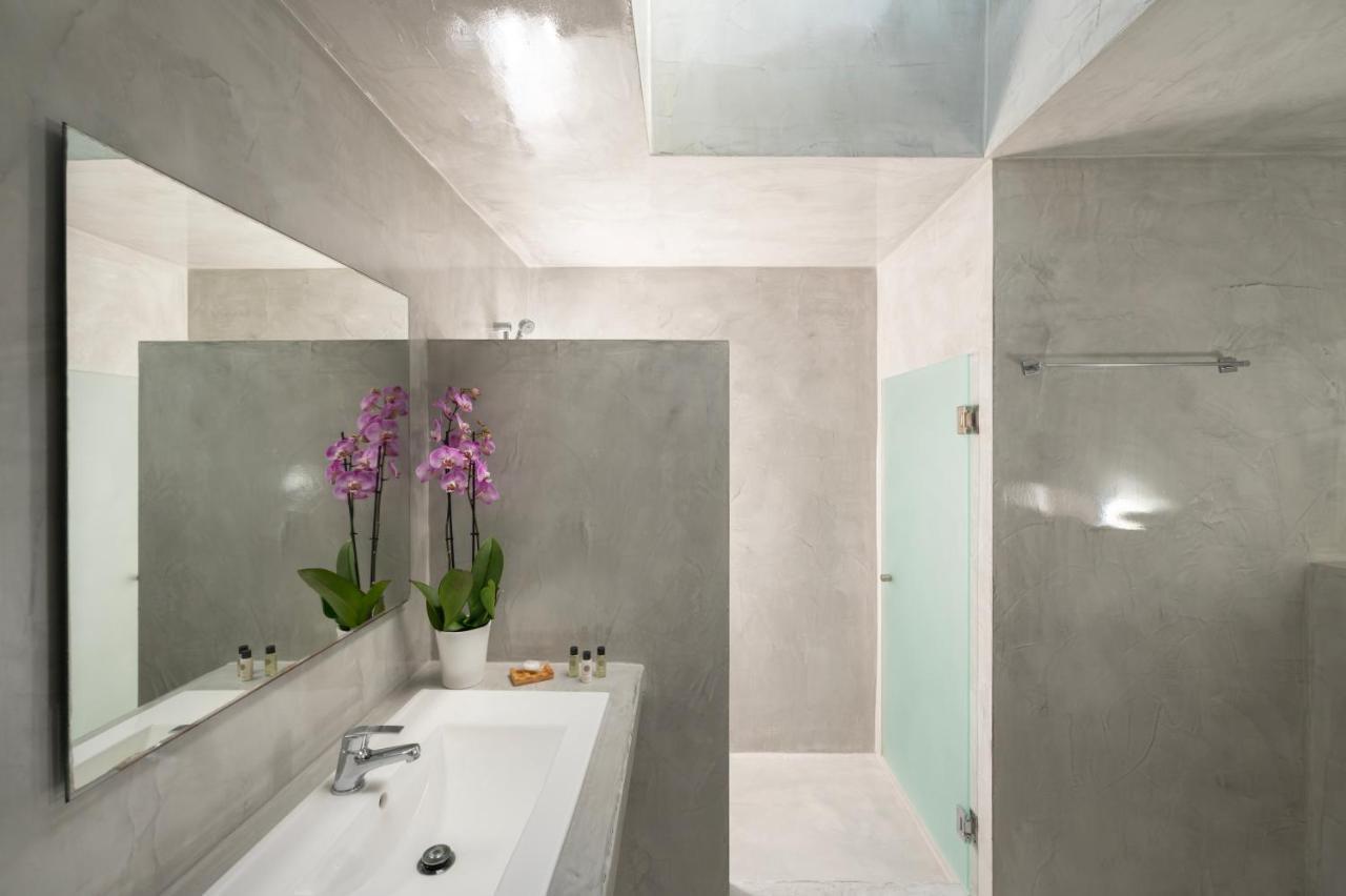 Infinite Blue Luxury Suites Fira  Ngoại thất bức ảnh