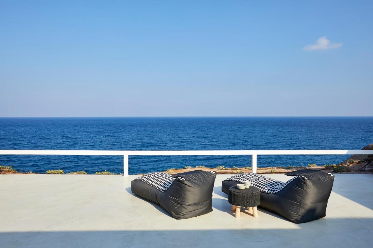 Infinite Blue Luxury Suites Fira  Ngoại thất bức ảnh