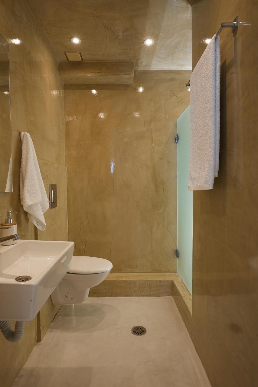 Infinite Blue Luxury Suites Fira  Ngoại thất bức ảnh